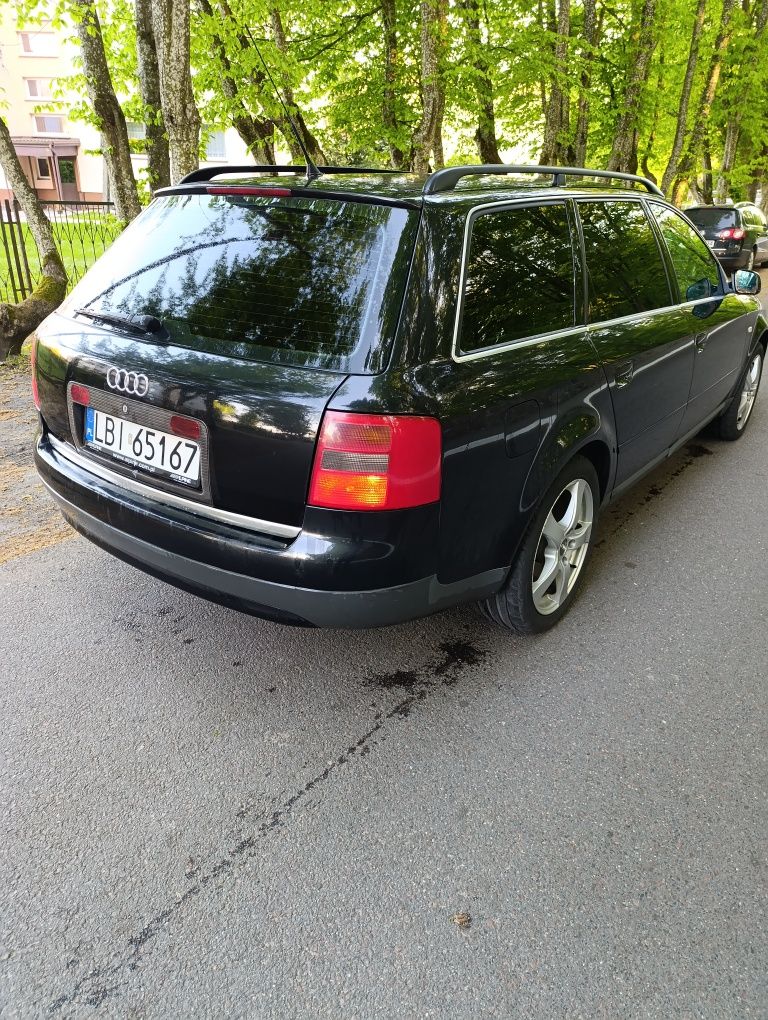 Audi A6 C5 2.8 B+G 193km 1999rok