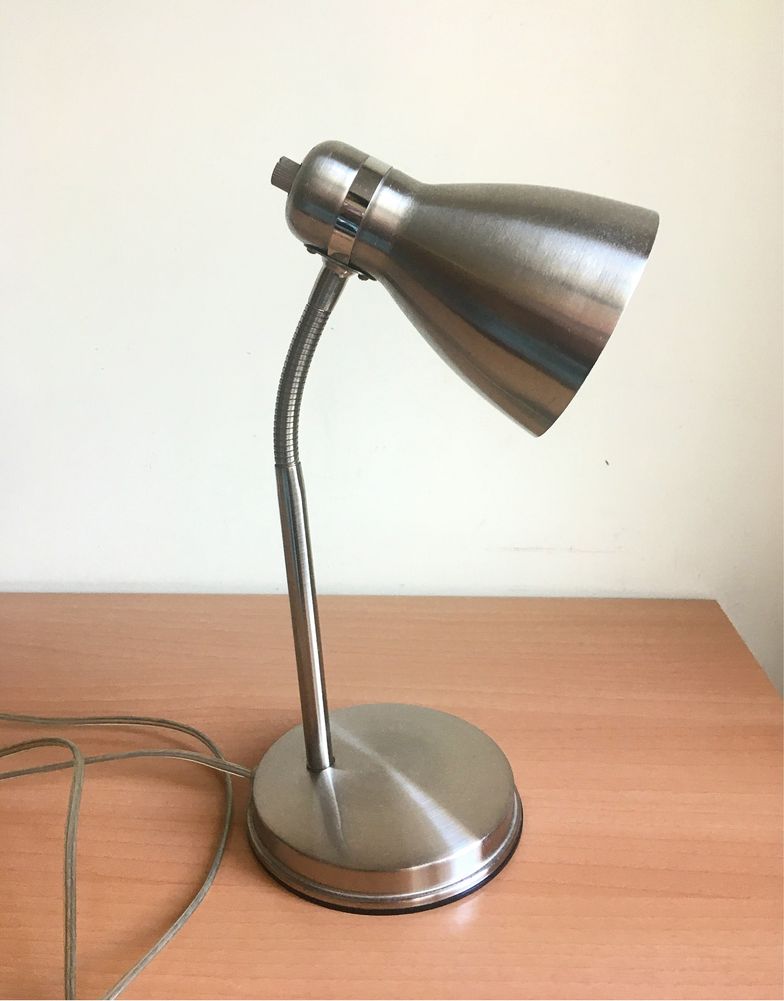 Candeeiro de mesa