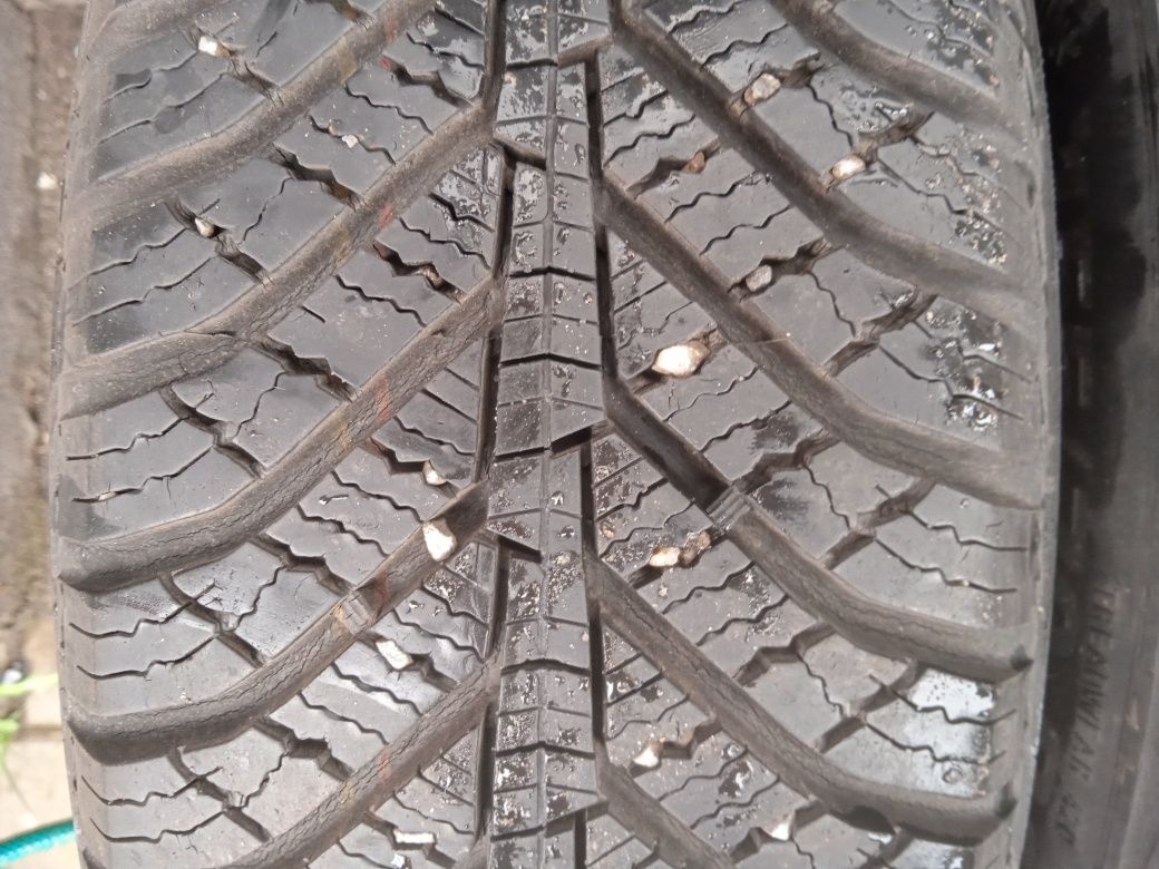 Opony całoroczne Kumho 155/70R13