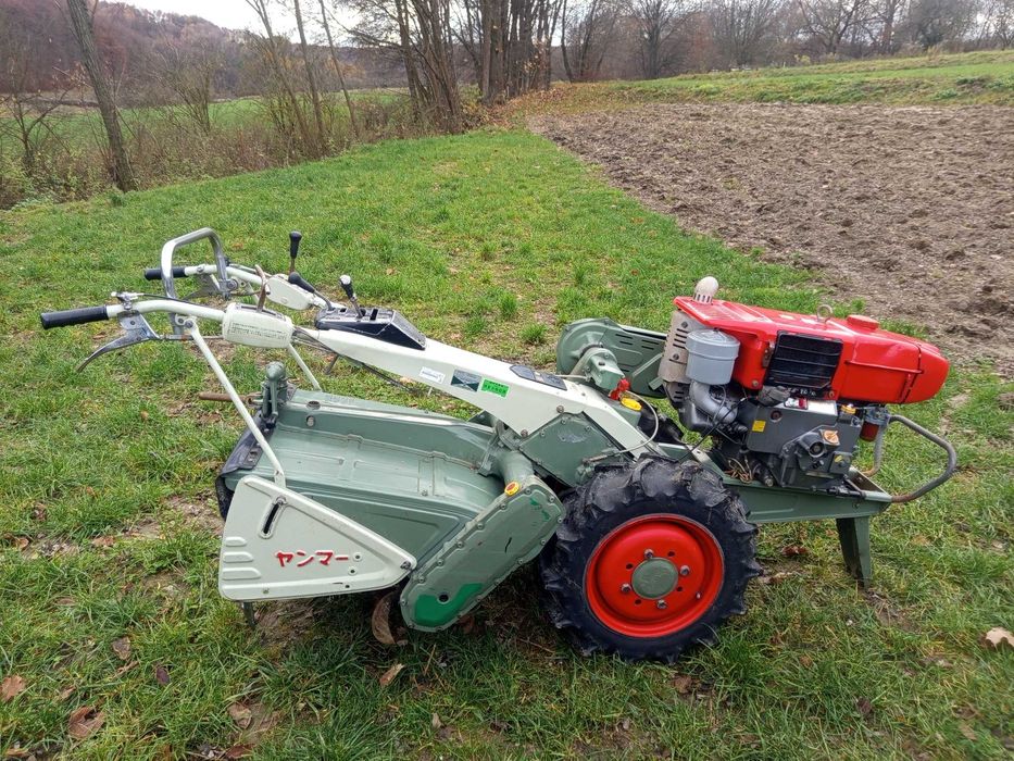 Dzik traktorek glebogryzarka traktorek jednoosiowy Yanmar