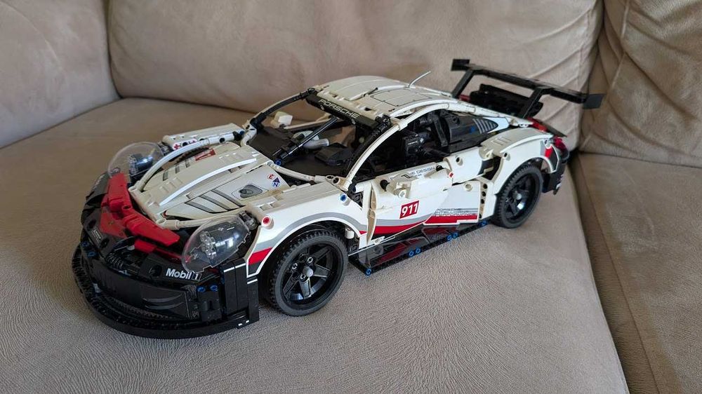 Lego Technic 42096 Porsche 911 RSR