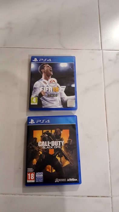 PS4 Slim 1TB + 2 Comandos + 2 Jogos