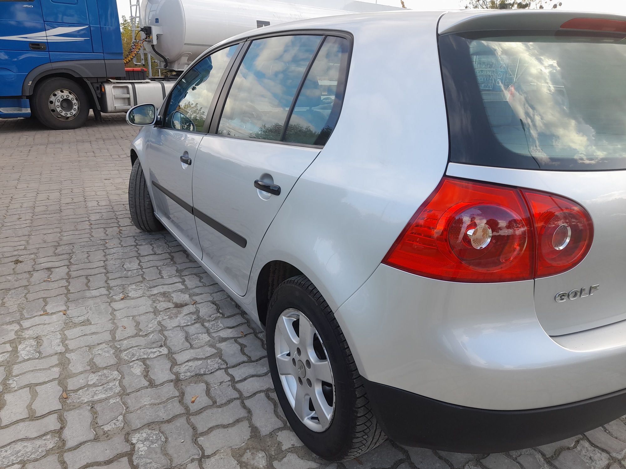 Golf 5 2004p. 1.4 MPI бензин 55KW