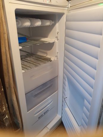 Vende-se arca frigoroca