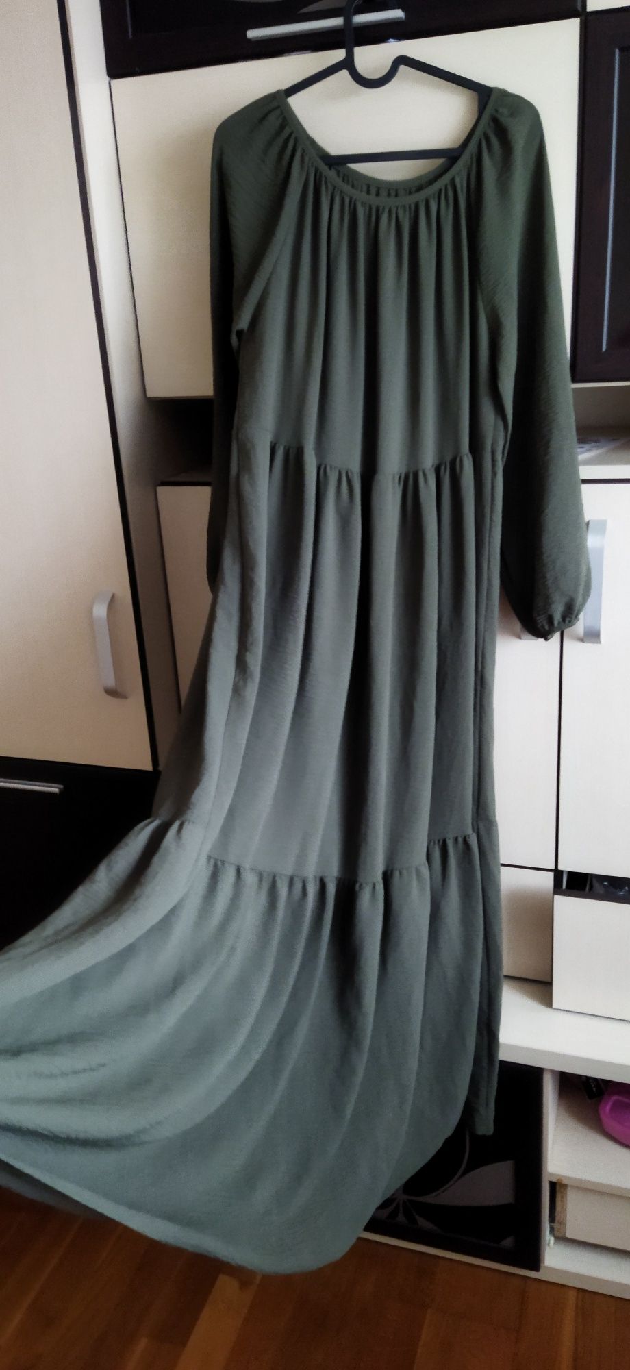 Плаття зелено - оливкового кольору