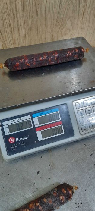 Колбаса домашняя сырокопченая