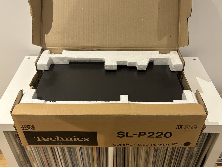 Technics SL-P220 w kartonie