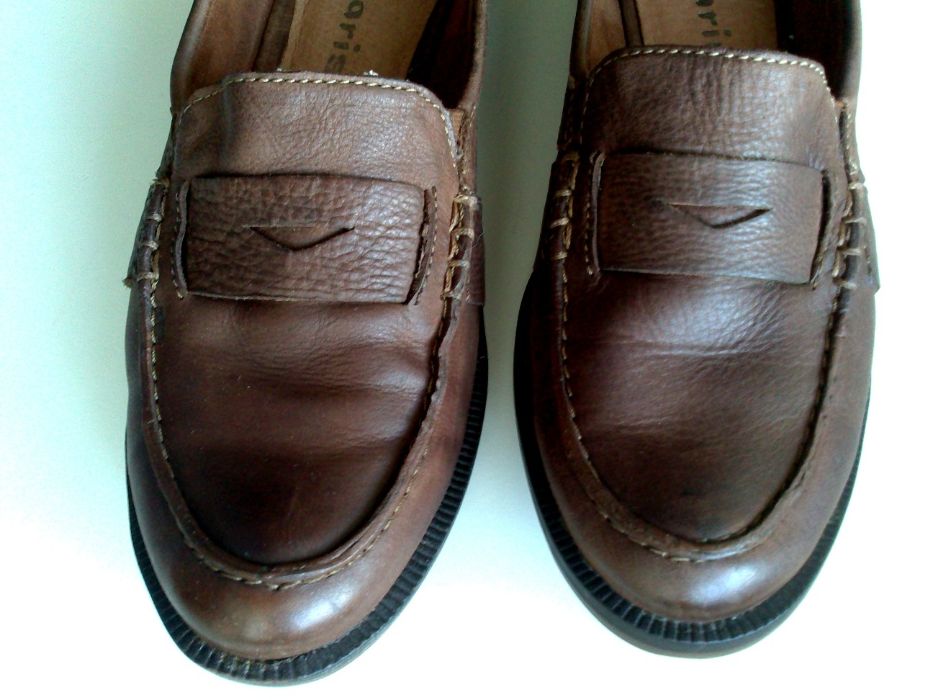 38-39р. Кожаные шоколадные туфли-лоферы Tamaris