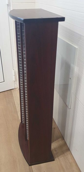 Estante/ móvel  para cd's em madeira