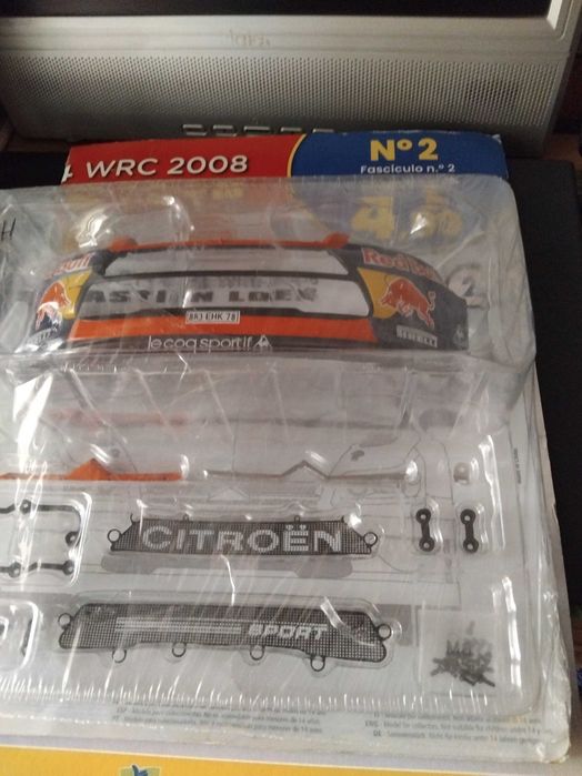 Kit Citroen C4, fascículos 1 e 2.