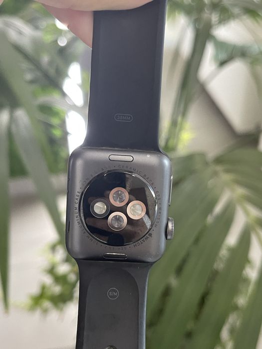 Apple Wath 2 , заменить лишь дисплей