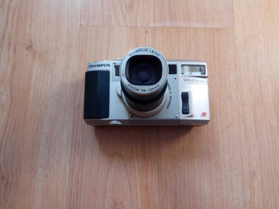 Якісний плівковий фотоапарат Olympus View Zoom 120 38-120mm