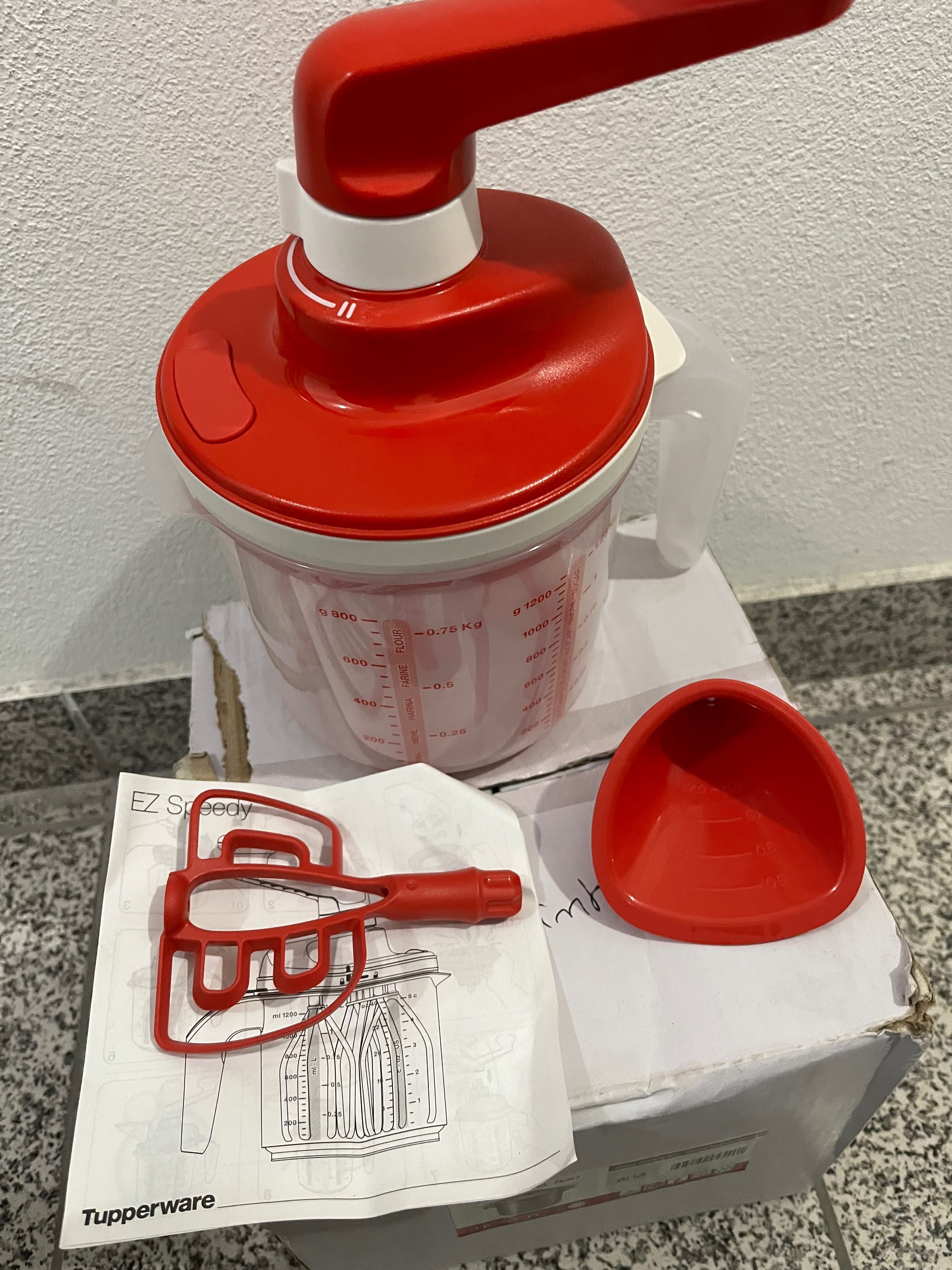 Batedeira Manual Tupperware