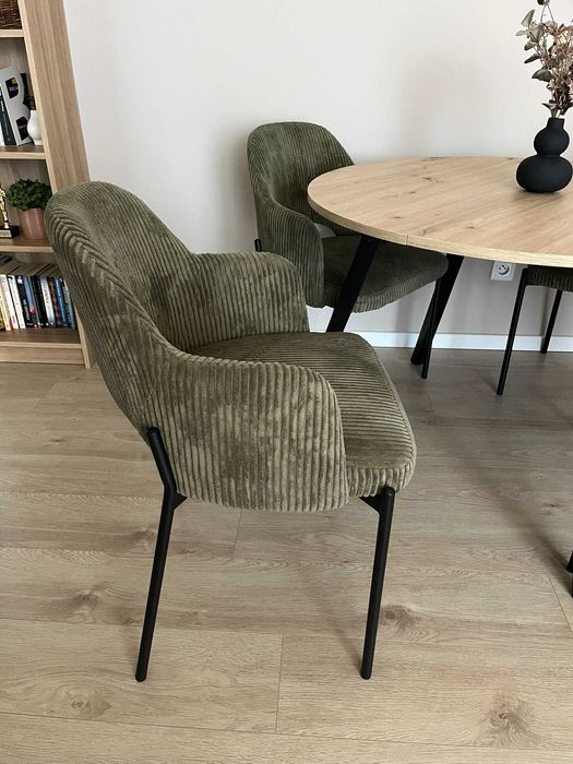 Komplet do jadalni - okrągły rozkładany stół i 4 krzesła