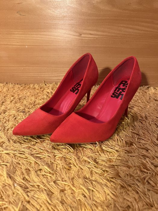 Obcasy czervone, 9,5 cm. Uzywane na sesje zdjeciowa