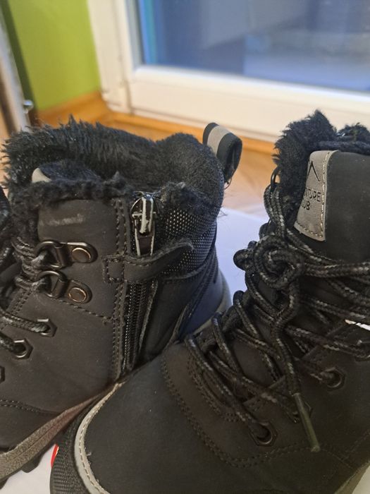Buty jesienno zimowe chłopięce rozm. 32