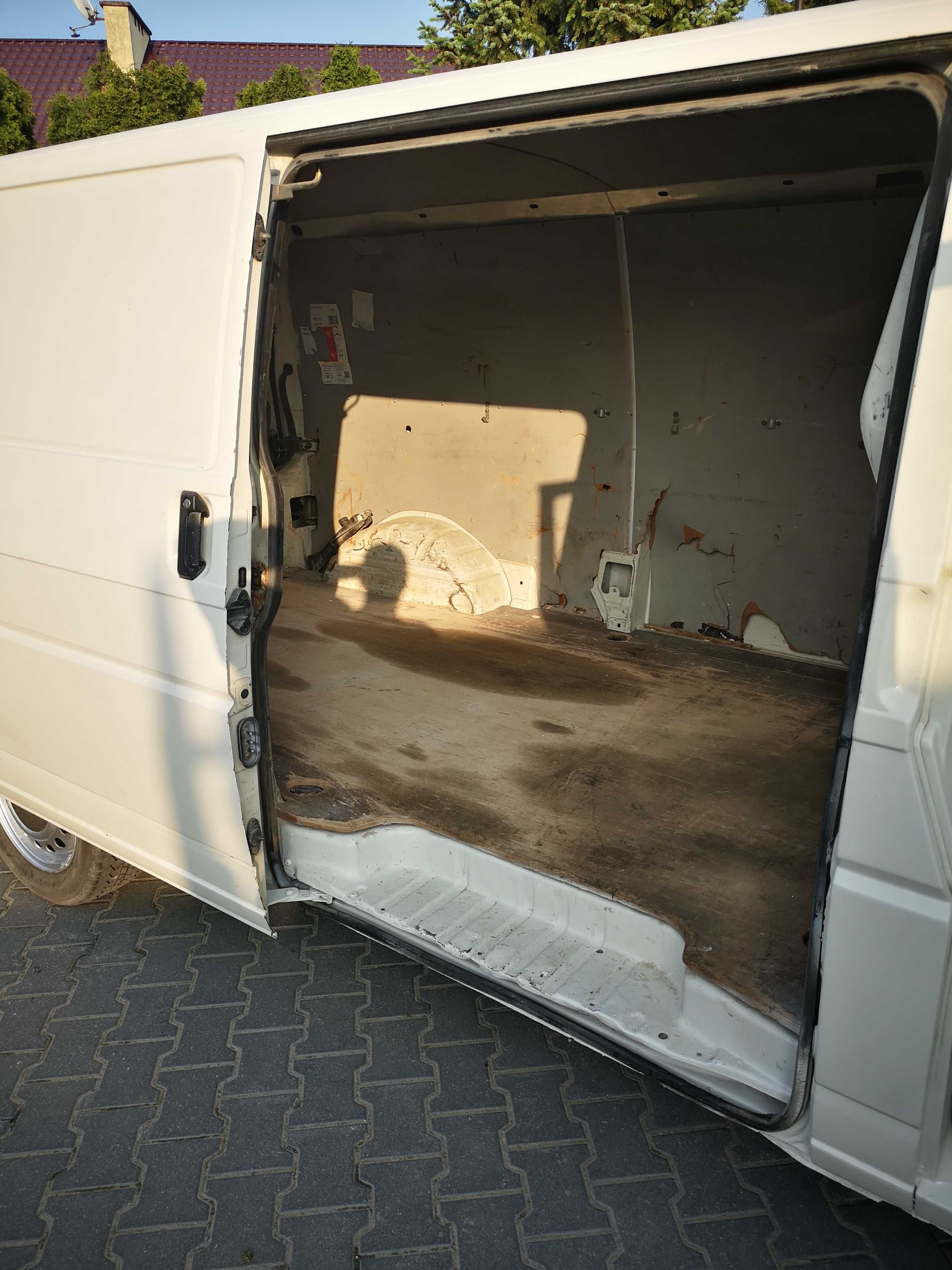 Volkswagen T4 DŁUGI  2.5 TDI Stan bardzo dobry, gotowy do pracy