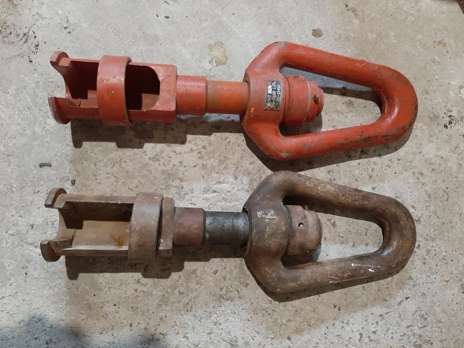 Платформа, мачта бурової УРБ-2,5, вертлюг, насосы, квадрати,елеватори,