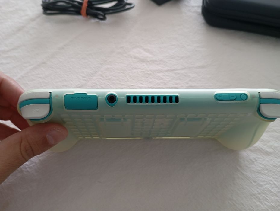 Nintendo Switch Lite Nova e Completa