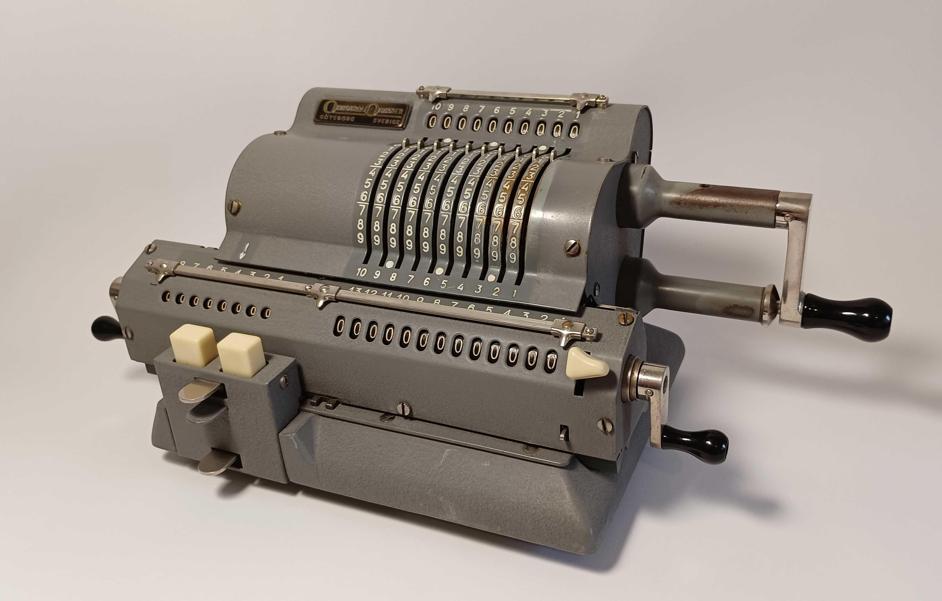Calculadora Mecânica Vintage Original Odhner - Modelo 137
