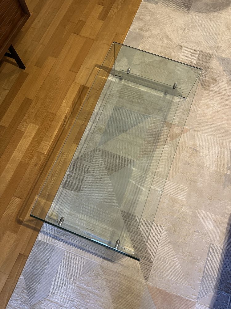 Mesa de centro de vidro (110 x 55 cm)