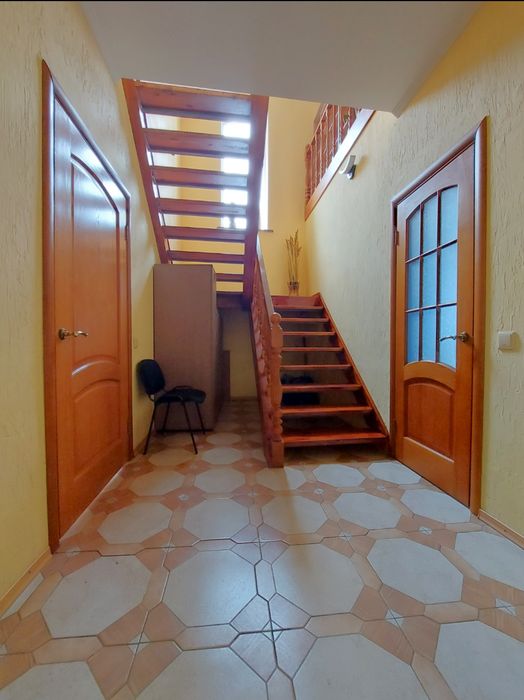 Дахнівка. Будинок з Меблями та Побутовою Технікою біля Дніпра