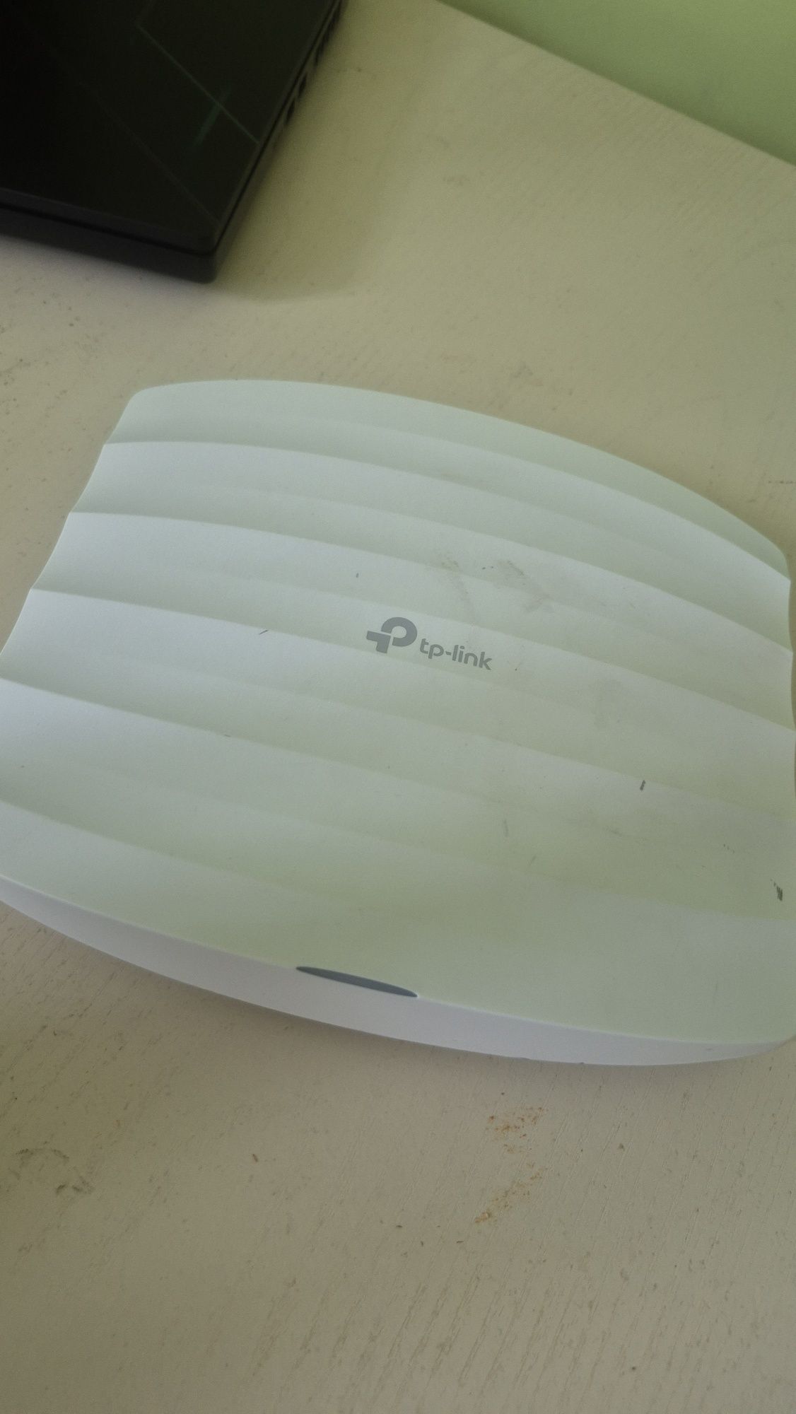Продаю TP-Link Omada EAP245 — професійна Wi-Fi точка доступу