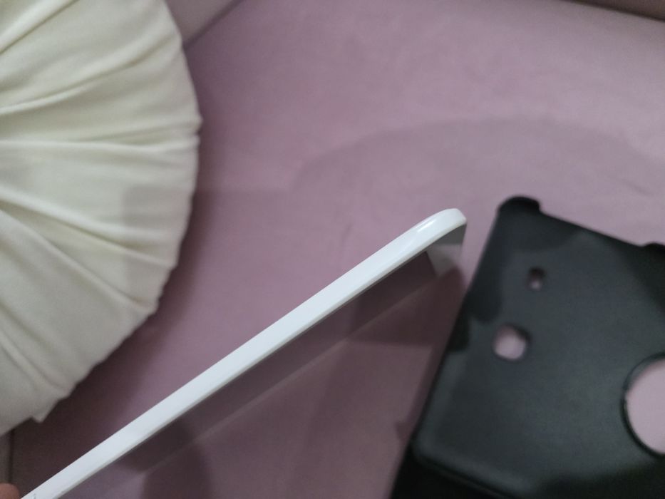 Samsung Tab E , versão wifi e Cartão SIM