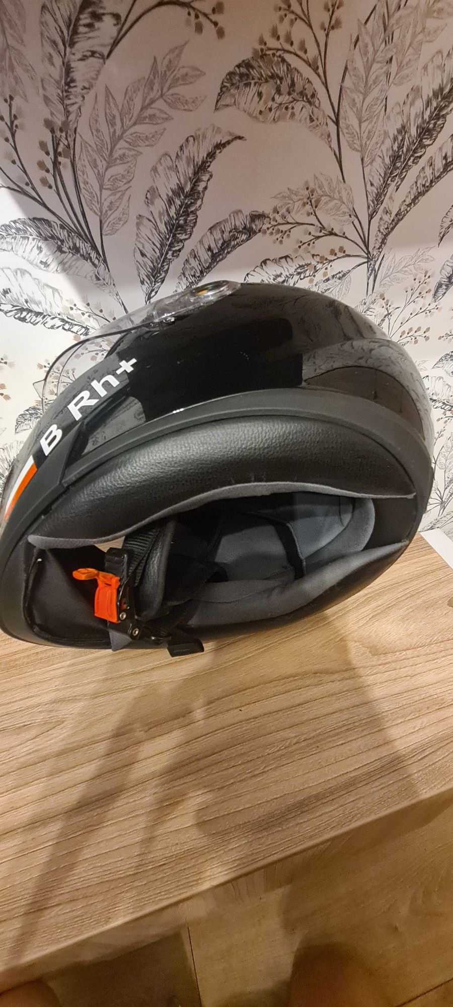 Kask motocyklowy integralny Shark rozmiar XL