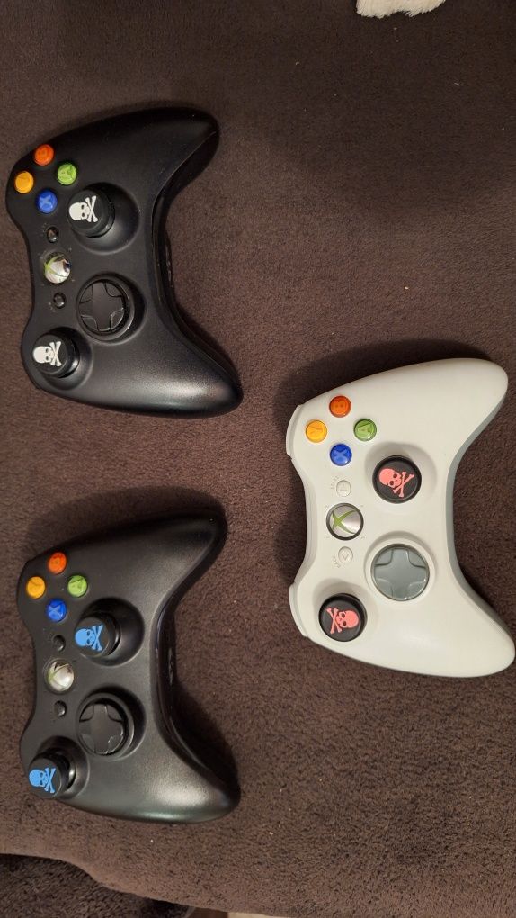 3x kontroler do xbox360 bezprzewodowe  stan bardzo dobry