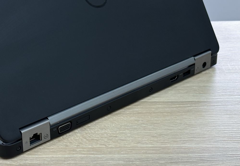 Ультрабук Dell Latitude 5470 i7-6600 8/256gb ShopusCenter