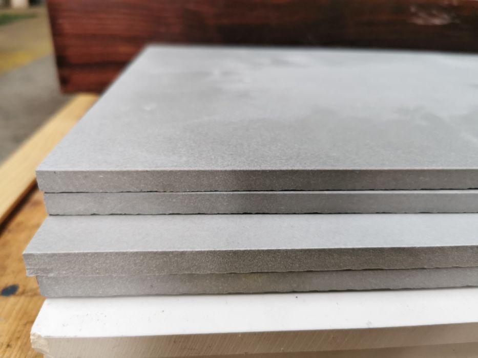 Płytki ceramiczne podocinane szare i białe różne Paradyż