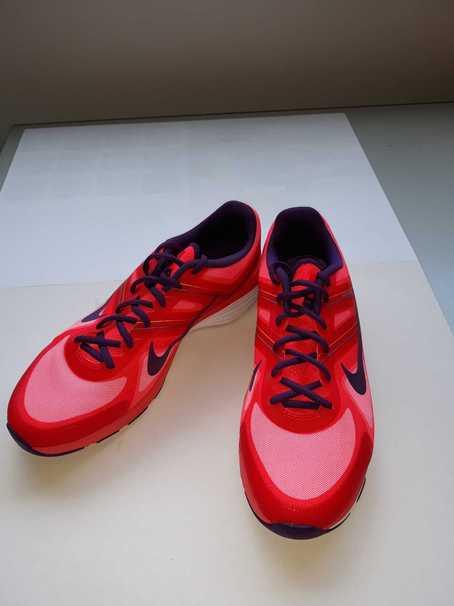 Nike Dual Fusion n.º 42