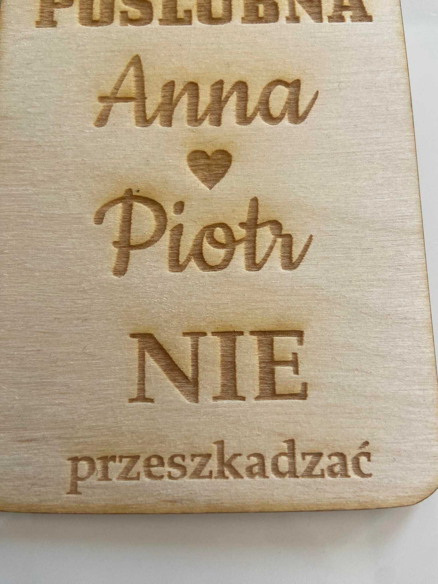 Zawieszka biała drewniana  nie przeszkadzać noc poślubna Para Młoda