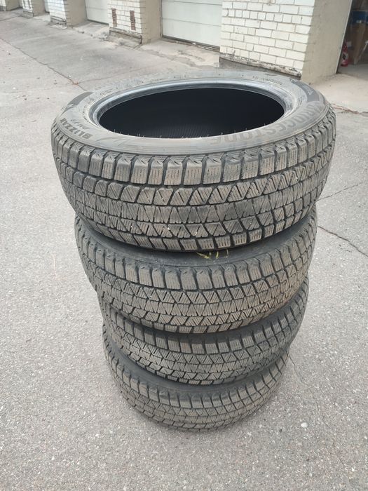 Blizzak dm-v3 235/55/r19