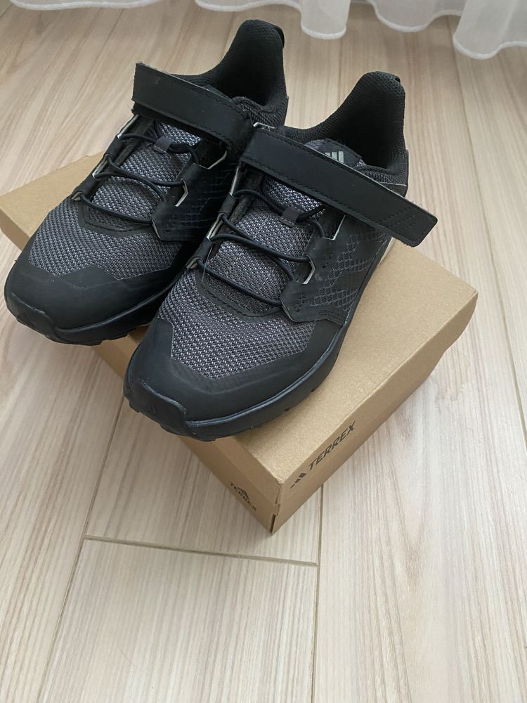 Nowe buty terrex adidas r.34 GWARANCJA 1,5 roku