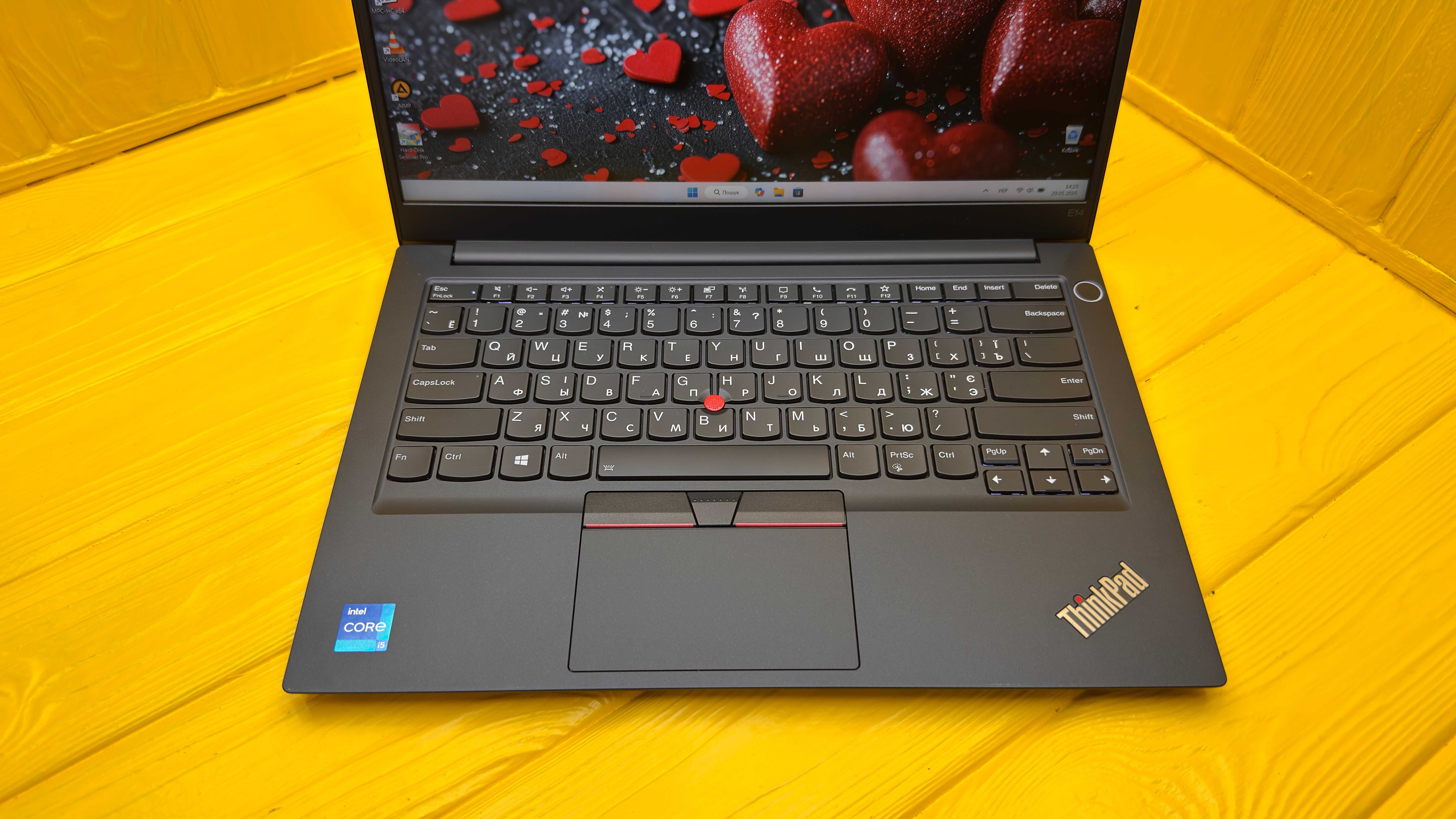 Ноутбук Для Рабты и Учебы Lenovo Thinkpad E14 Gen 2 /Intel Iris XE