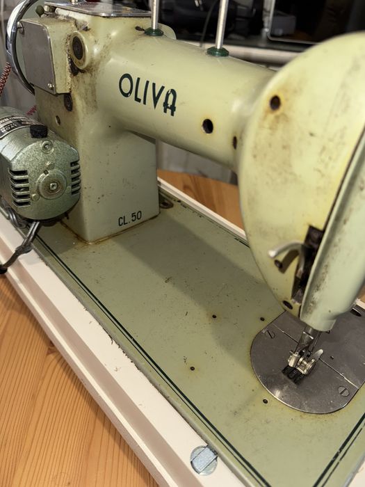 Máquina costura Oliva CL.50