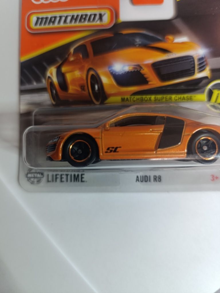 Audi R8 (Matchbox Super Chase)
