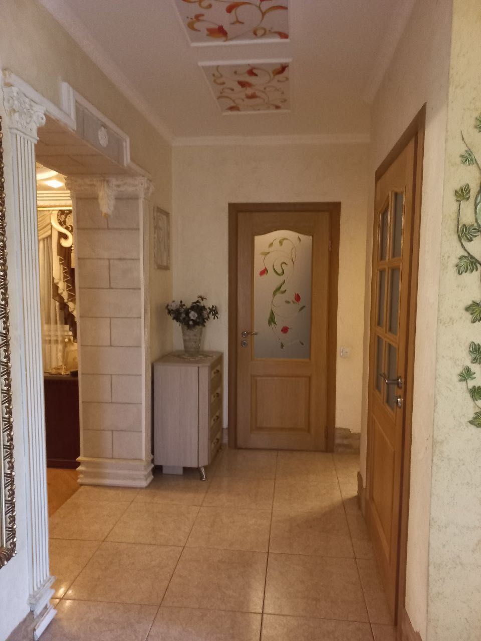 Продається котедж в Великих гаях