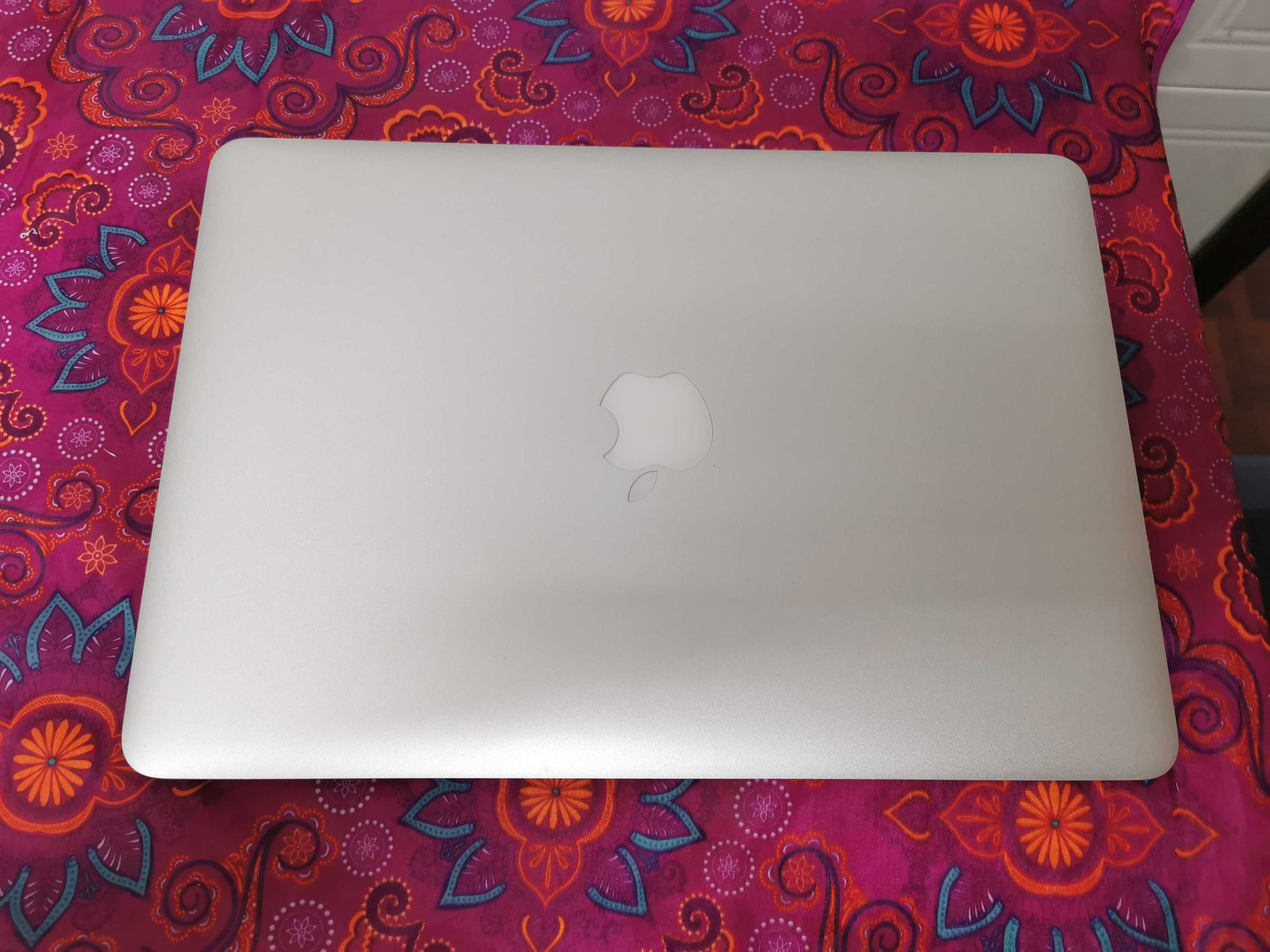 MacBook Air 13", (Late 2015), bateria nova