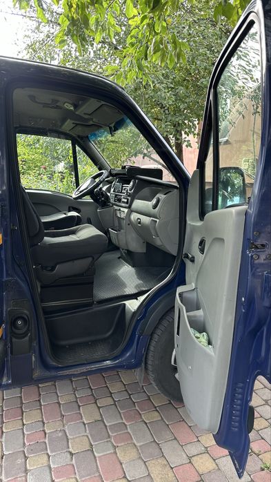 RENAULT MASTER 2007. Евакуатор.