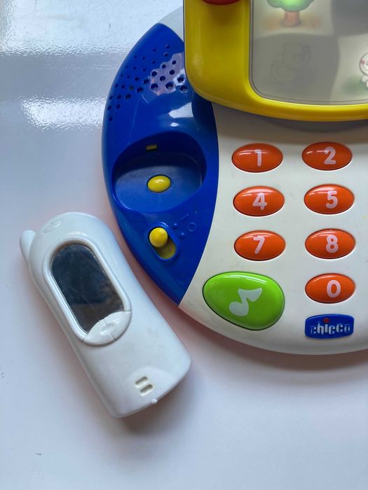 Telefone bilingue Chicco