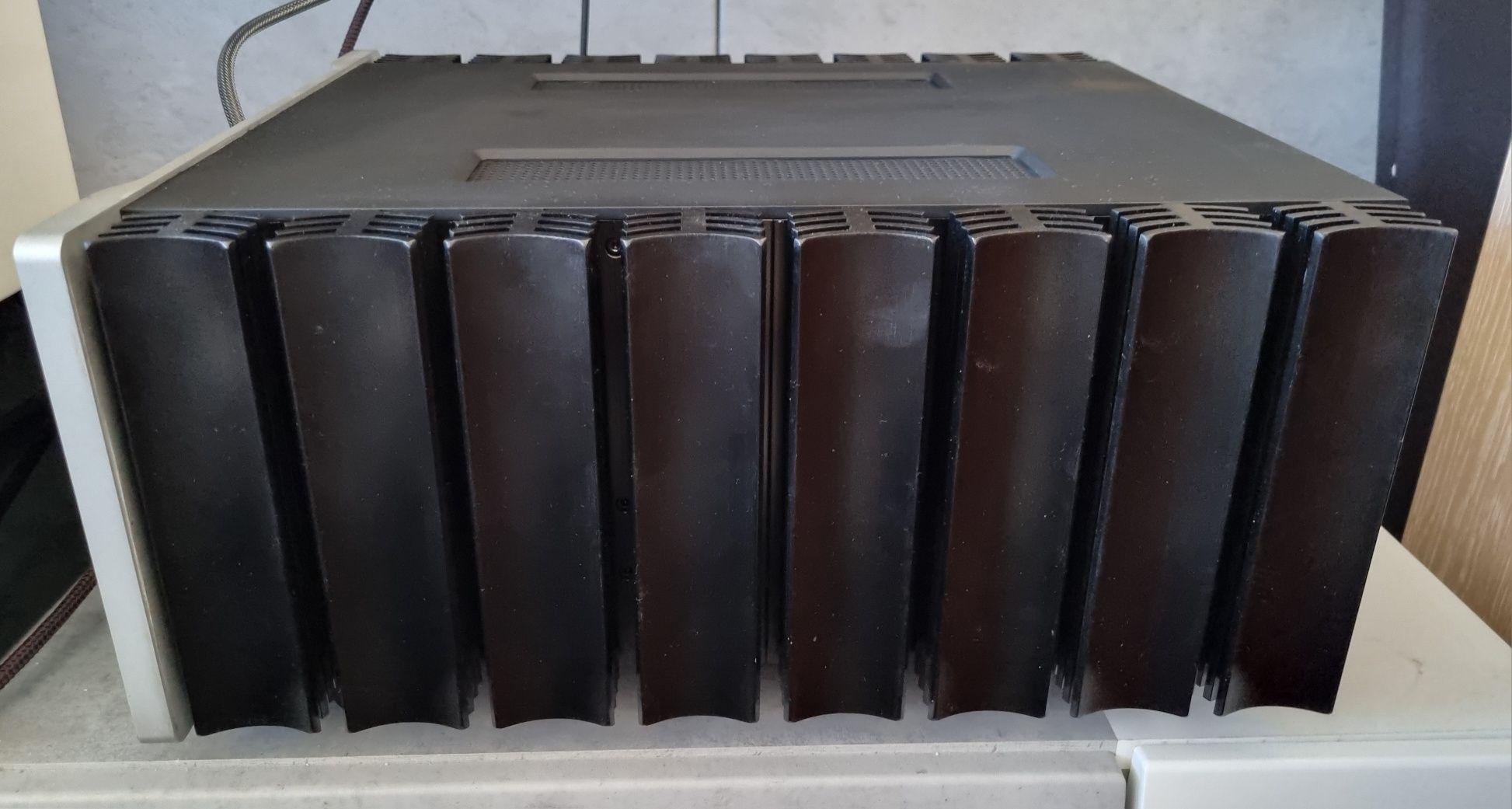 Wzmacniacz Teac AI 3000 srebrny