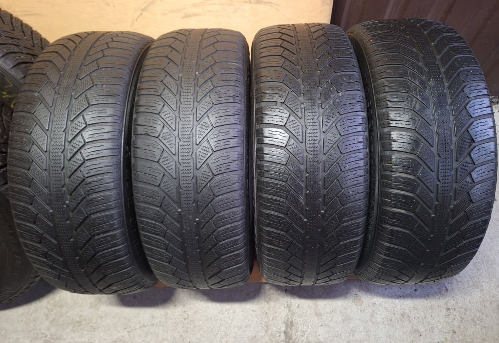 215/60R17 Semperit комплект