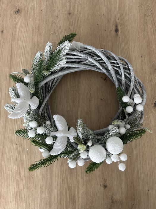 Świąteczny wianek na drzwi – 30 cm