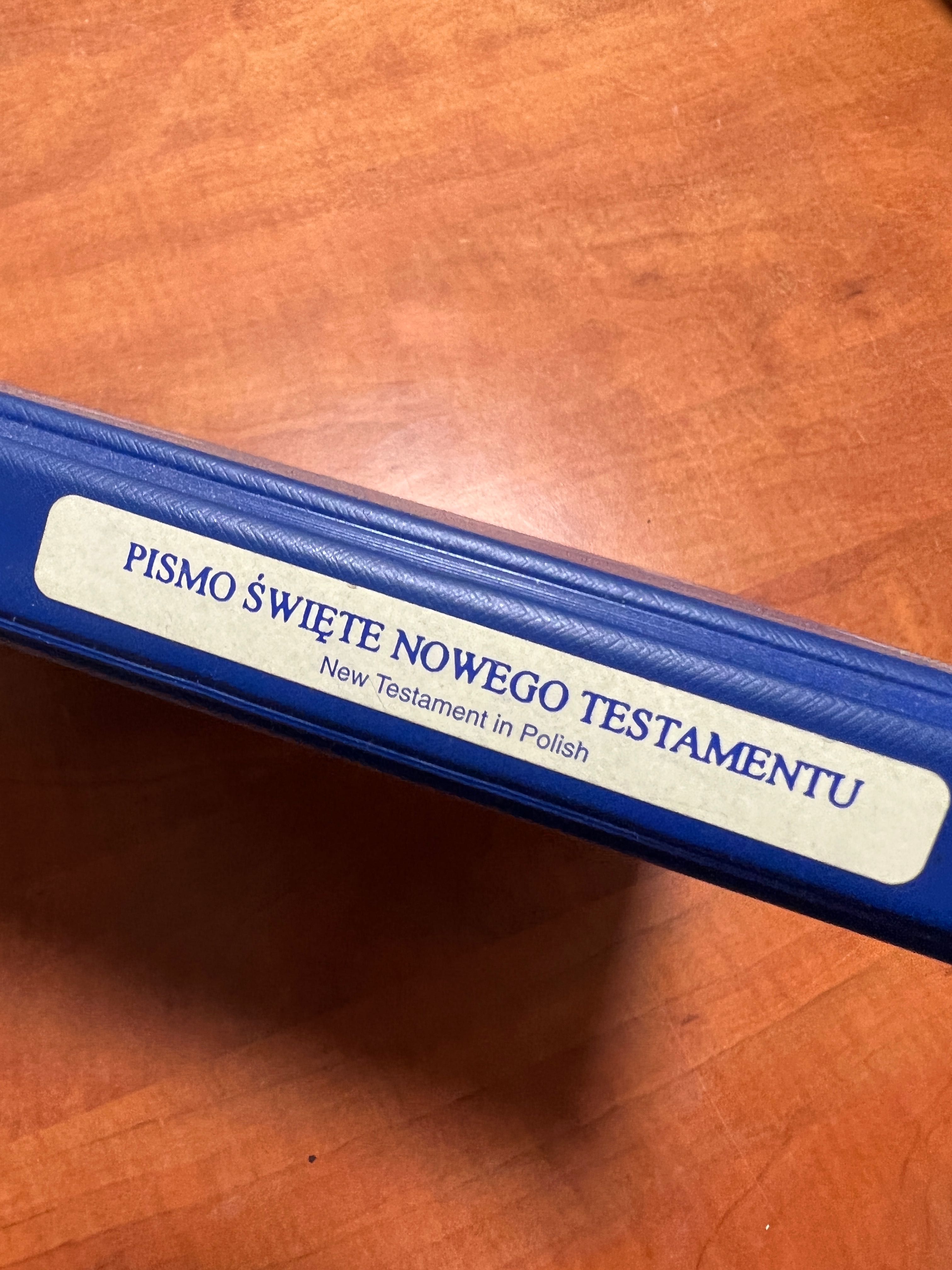 Pismo Święte Nowego Testamentu na kasetach magnetofon