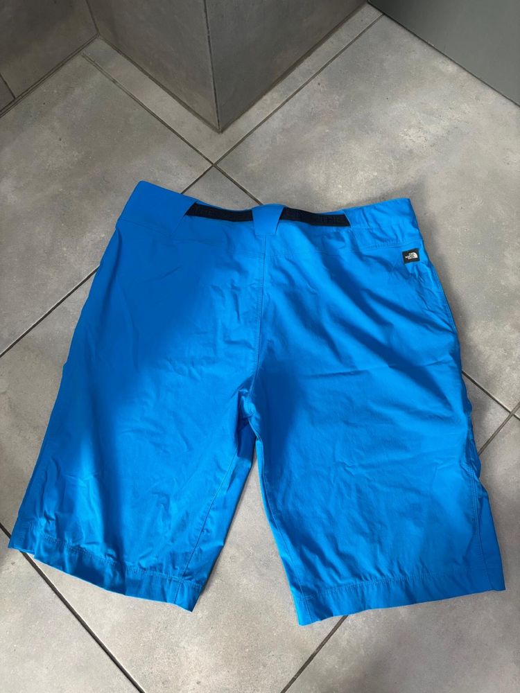 Spodenki, szorty The North Face rozmiar L / 38.