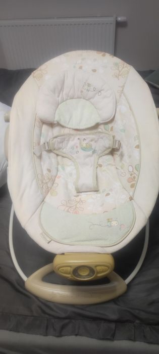 Leżaczek leżak bujak Bujaczek elektryczny z funkcją wibracji muzyki ko