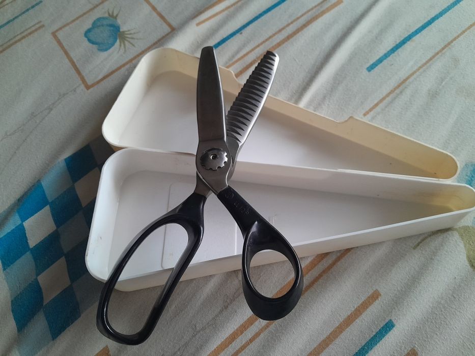 Хозяйственный инвентарь ножницы